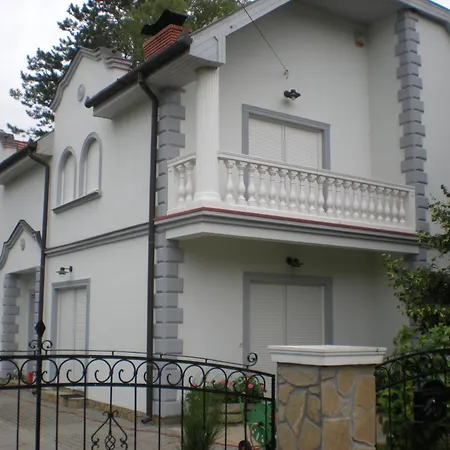 Vila Kentaur Apartmanhaz