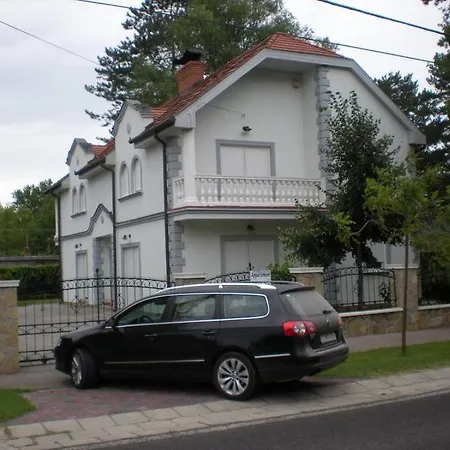 Kentaur Apartmanhaz Vila *