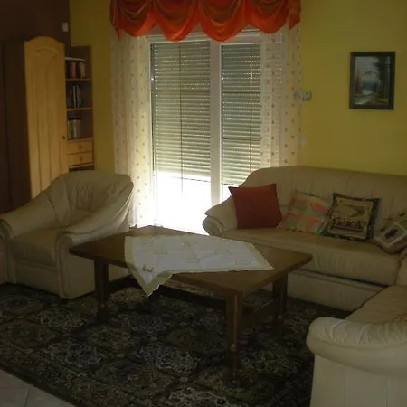 Vila Kentaur Apartmanhaz