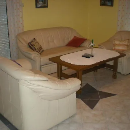 Kentaur Apartmanhaz Vila Siófok
