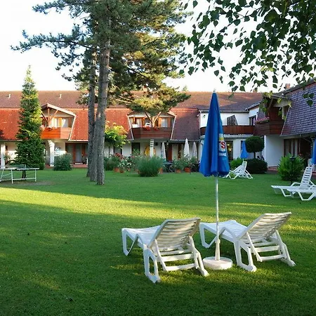 Kentaur Apartmanhaz Vila