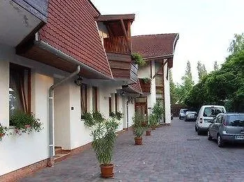 Kentaur Apartmanhaz Vila Siófok