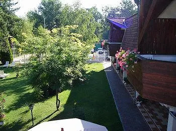 Kentaur Apartmanhaz *
